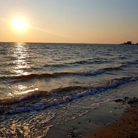 Sime Villa Private Beach Agios Nikolaos  Buitenkant foto