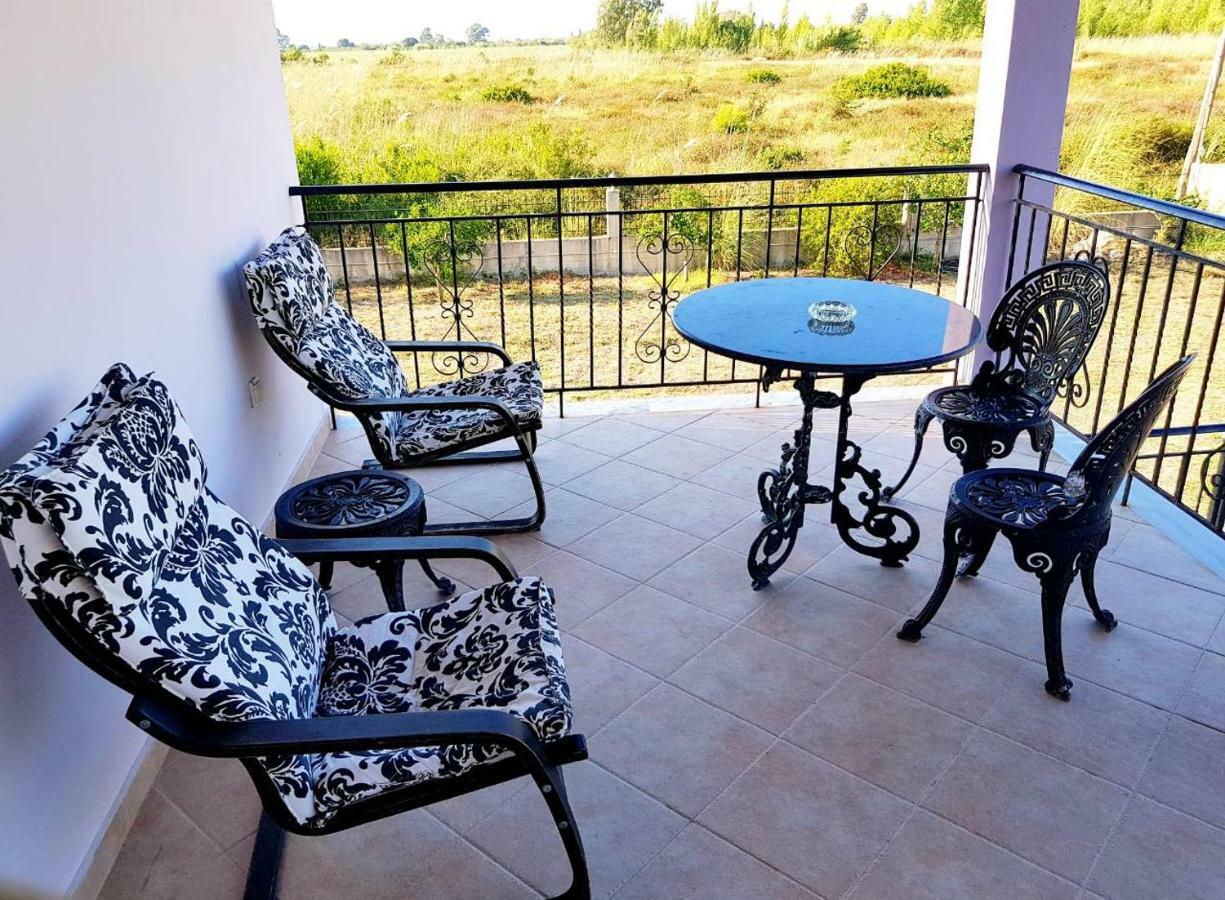Sime Villa Private Beach Agios Nikolaos  Buitenkant foto